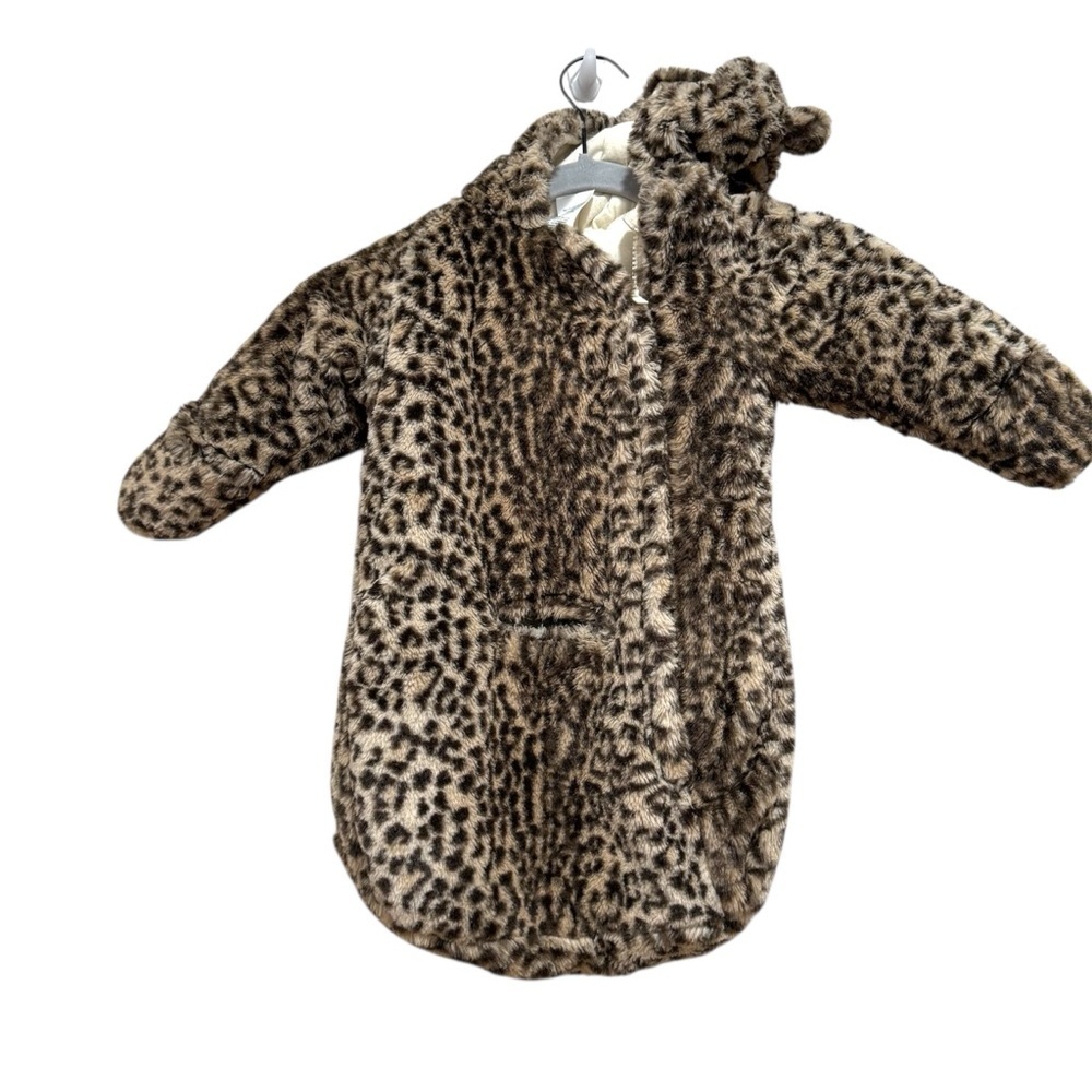 Carters leopard baby bunting snowsuits 0/6m